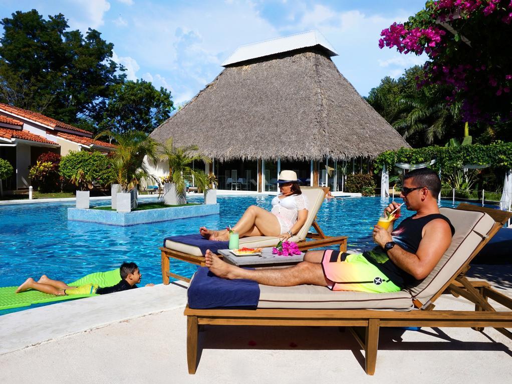 Seis Playas Hotel Tamarindo Exterior photo