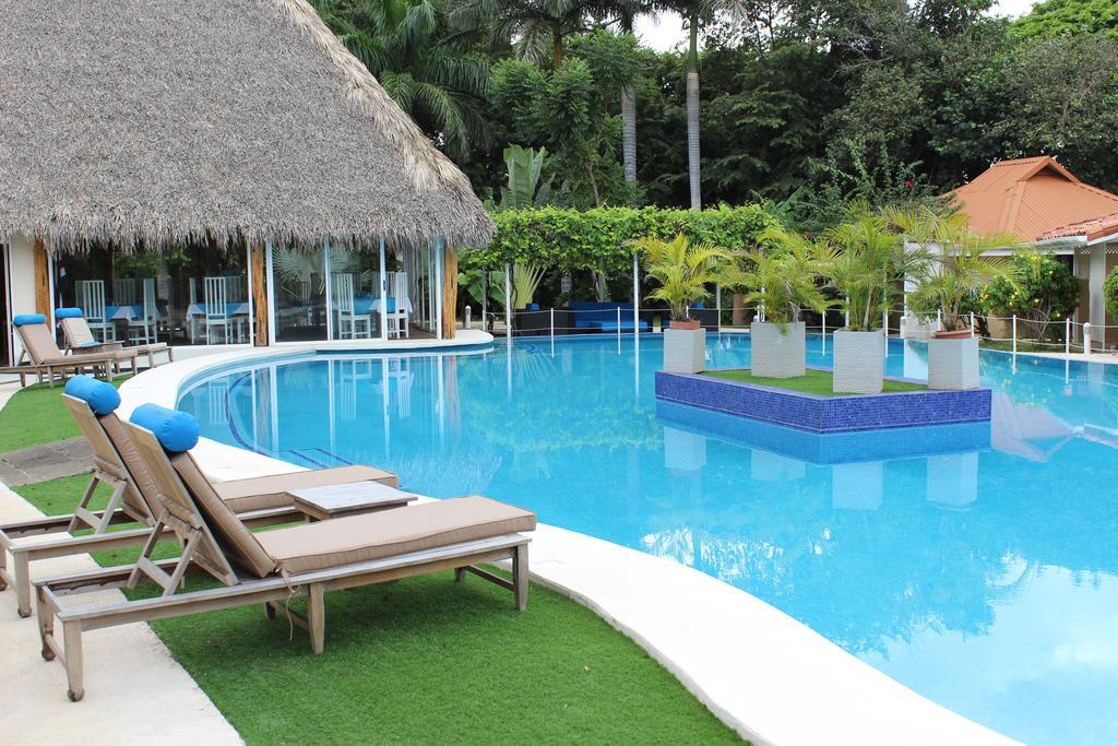 Seis Playas Hotel Tamarindo Exterior photo